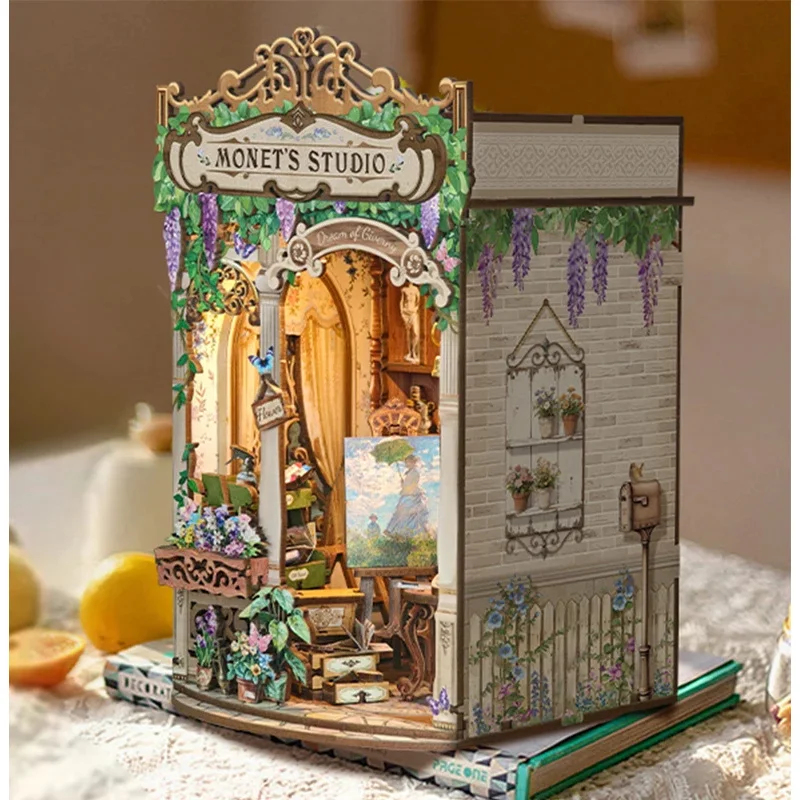 Model Kit Studio - Wooden Monet's Studio Book Nook Shelf