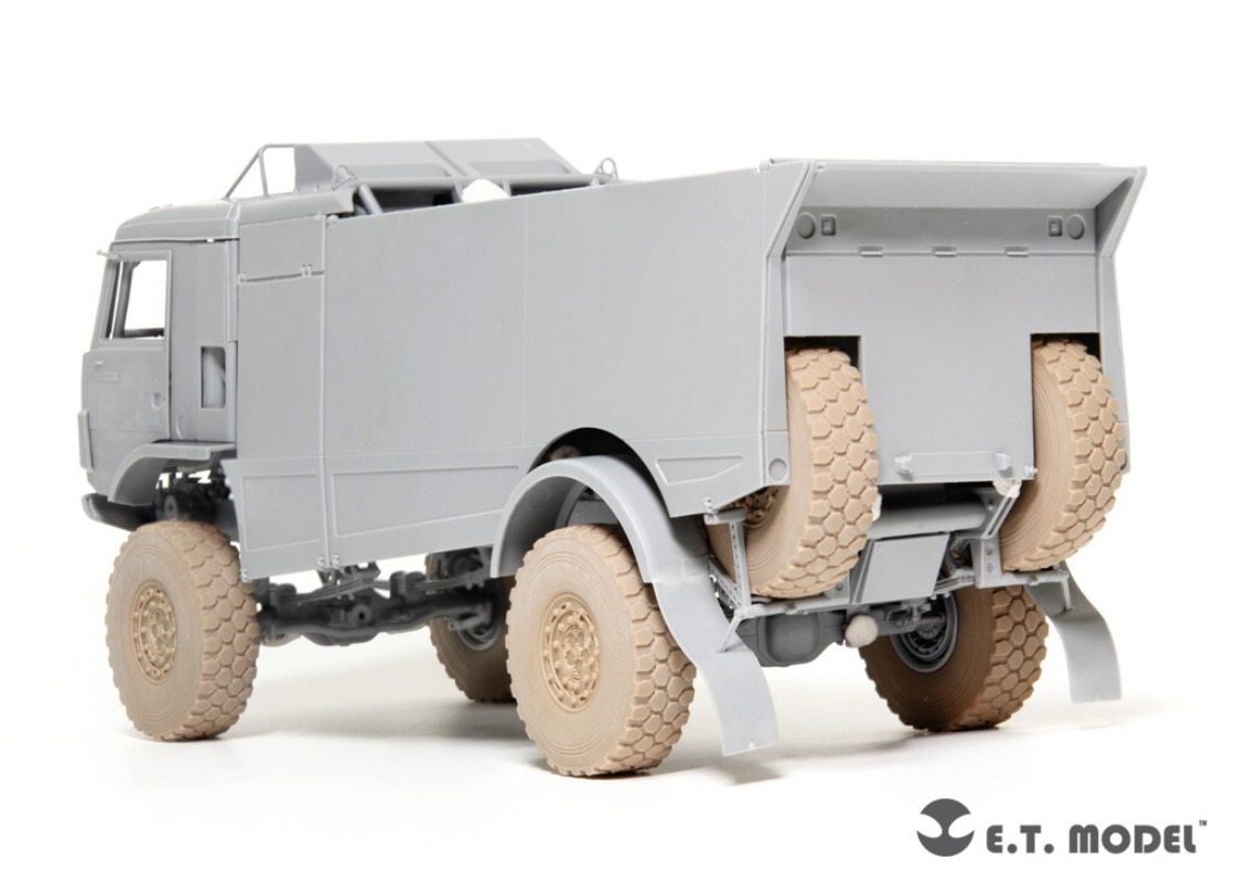 Model Kit Zvezda - Model 1/35 KAMAZ-43509 Truck Sagged Wheels