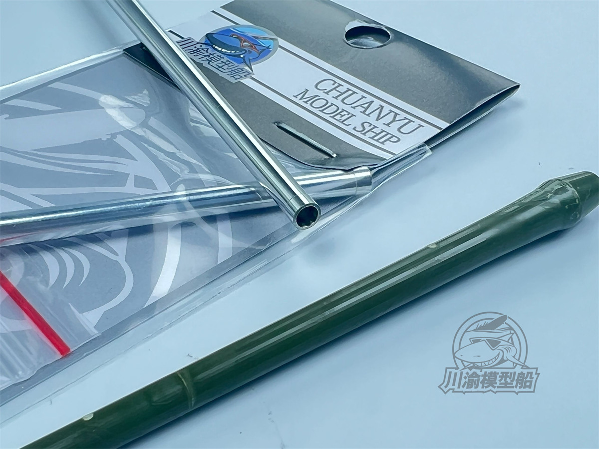 1/35 Scale Soviet SU-100 Tank  - Model Kit Zvezda review and price